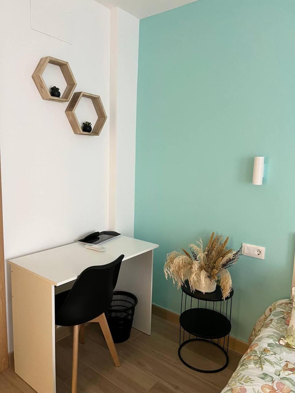 Pension Alicante Bergez Екстер'єр фото