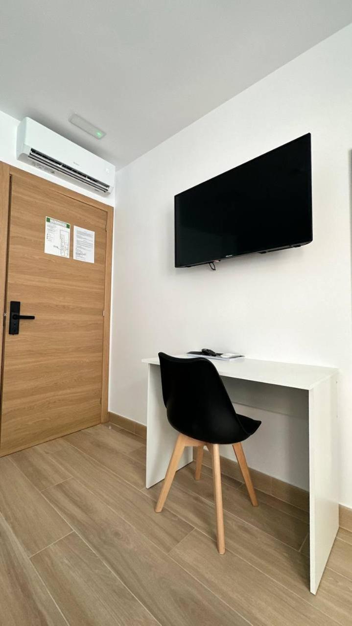Pension Alicante Bergez Екстер'єр фото