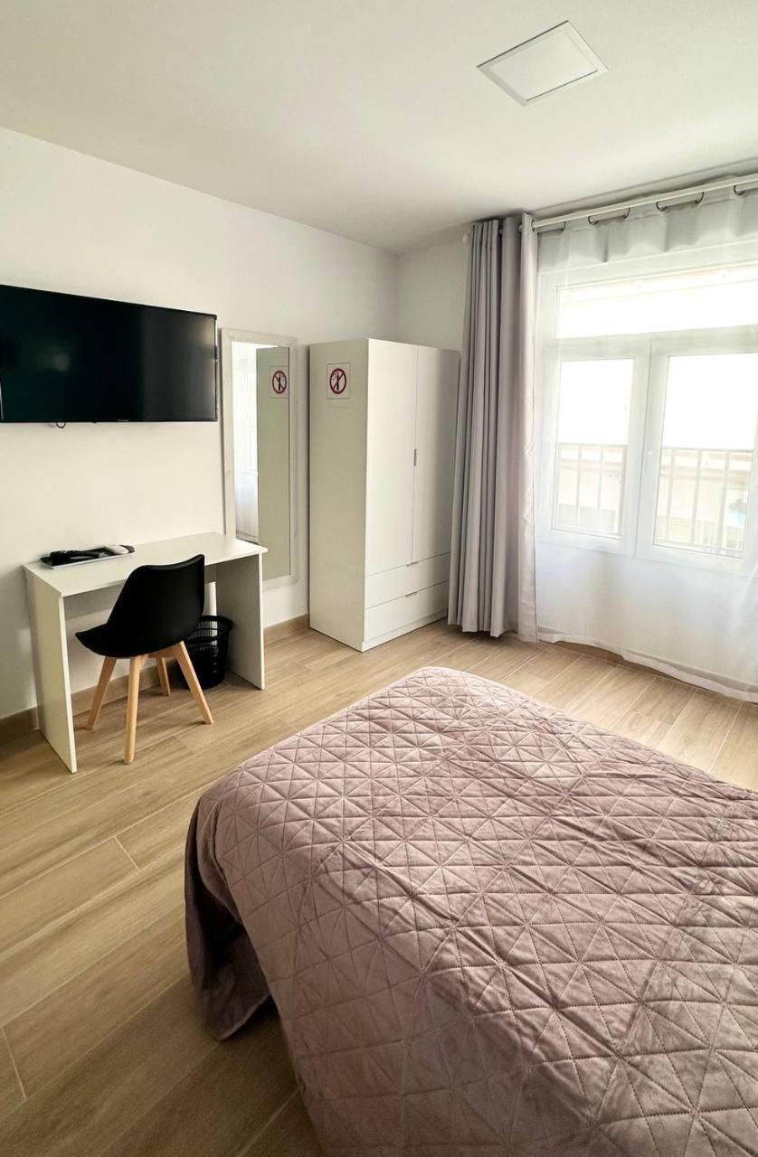 Pension Alicante Bergez Екстер'єр фото