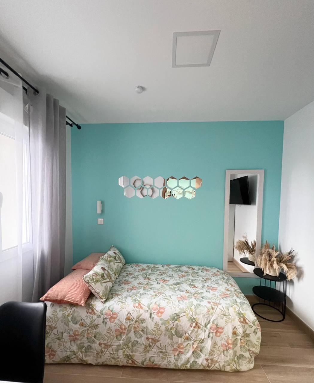 Pension Alicante Bergez Екстер'єр фото